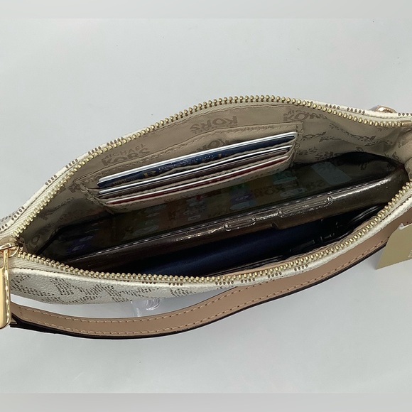 👜 NEW! 👜MICHAEL KORS JET SET LARGE WRISTLET! - Picture 11 of 16